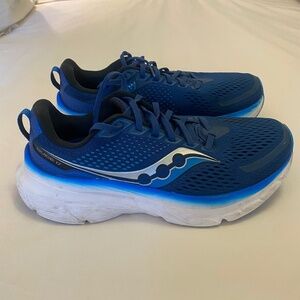 Men’s Saucony Guide 17 Sneaker, Navy, size 8.5